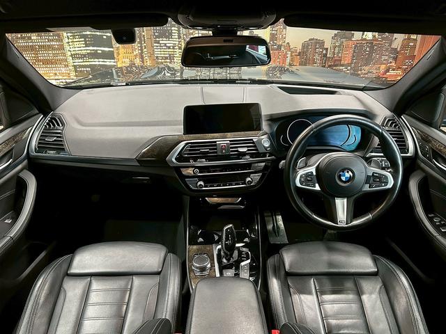 Ｘ３ ｘＤｒｉｖｅ　２０ｉ　（禁煙車）（黒本革シート）（メーカーＨＤＤナビ）（レーダークルーズ）（コーナーセンサー）（レーンアシスト）（アラウンドビューモニター）（シートメモリー）（シートヒーター）（純正１９インチＡＷ）（5枚目）