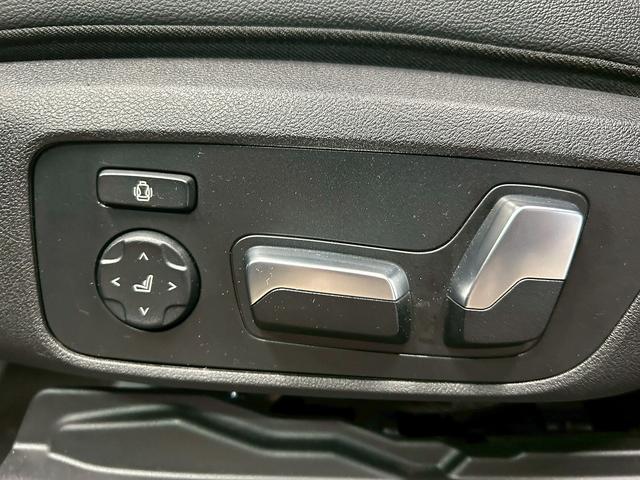 Ｘ３ ｘＤｒｉｖｅ　２０ｉ　（禁煙車）（黒本革シート）（メーカーＨＤＤナビ）（レーダークルーズ）（コーナーセンサー）（レーンアシスト）（アラウンドビューモニター）（シートメモリー）（シートヒーター）（純正１９インチＡＷ）（10枚目）