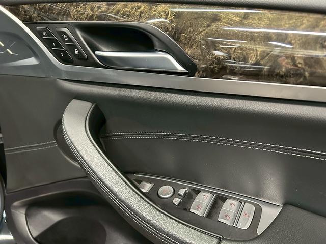 Ｘ３ ｘＤｒｉｖｅ　２０ｉ　（禁煙車）（黒本革シート）（メーカーＨＤＤナビ）（レーダークルーズ）（コーナーセンサー）（レーンアシスト）（アラウンドビューモニター）（シートメモリー）（シートヒーター）（純正１９インチＡＷ）（36枚目）