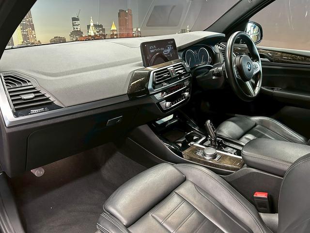Ｘ３ ｘＤｒｉｖｅ　２０ｉ　（禁煙車）（黒本革シート）（メーカーＨＤＤナビ）（レーダークルーズ）（コーナーセンサー）（レーンアシスト）（アラウンドビューモニター）（シートメモリー）（シートヒーター）（純正１９インチＡＷ）（37枚目）