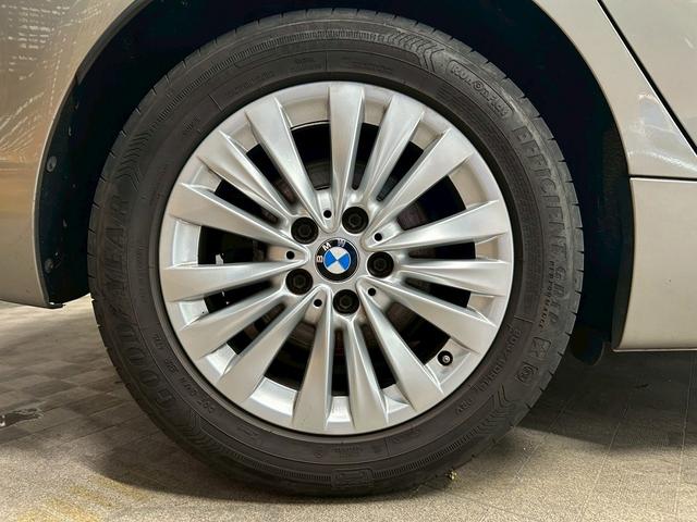 ２シリーズ ２１８ｄアクティブツアラー　ラグジュアリー　（禁煙車）（ブラウン本革シート）（メーカーメモリーナビ）（クルーズコントロール）（コーナーセンサー）（シートヒーター）（電動リアゲート）（バックカメラ）（ＥＴＣ）（純正１６インチＡＷ）（52枚目）