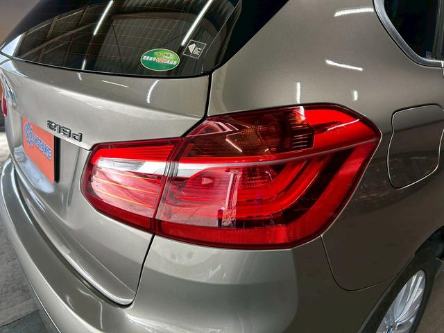 ２シリーズ ２１８ｄアクティブツアラー　ラグジュアリー　（禁煙車）（ブラウン本革シート）（メーカーメモリーナビ）（クルーズコントロール）（コーナーセンサー）（シートヒーター）（電動リアゲート）（バックカメラ）（ＥＴＣ）（純正１６インチＡＷ）（61枚目）