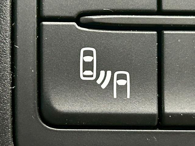 �y�a�r�l�z���A�o���p�[�ɐݒu�������~���g���[�_�[�ŁA�ׁi���E�j�̃��[����������̐ڋߋ��������m���āA�Ԑ��ύX�ɂ��Փ˂̊댯��������ꍇ�ɂ́A�C���W�P�[�^�[��x��Ńh���C�o�[�ɒ��ӂ𑣂��܂��B