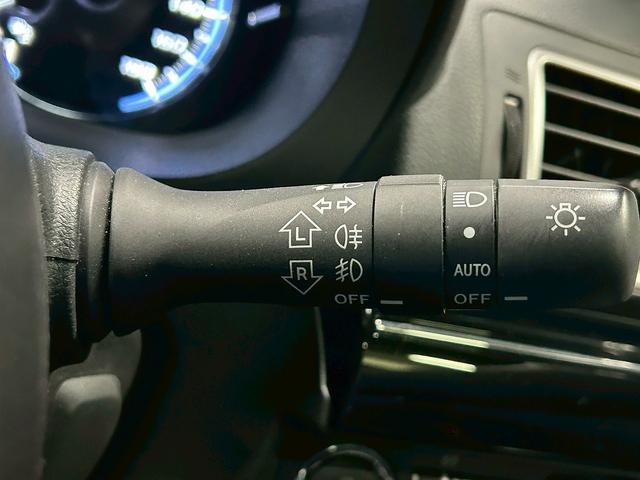 レヴォーグ １．６ＧＴアイサイト　Ｖスポーツ　アイサイト（禁煙車）（後期型）（ターボ）（４ＷＤ）（純正ＳＤナビ）（レーダークルーズコントロール）（シートヒーター）（パワーシート）（ＢＳＭ）（パドルシフト）（純正１８インチＡＷ）（32枚目）