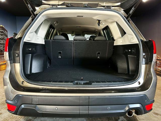 �g�����N�X�y�[�X���[���ȍL�����������܂��B�S���t�o�b�O�����[�\�ł��B