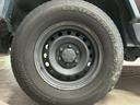 ベースグレード　（禁煙車）（４ＷＤ）（ツートンカラー）（Ｓｔｒａｄａナビ）（バックカメラ）（クリアランスソナー）（リアフォグ）（フルフラット）（キーレスエントリー）（ＥＴＣ）（純正１７インチ鉄チンホイール）（25枚目）
