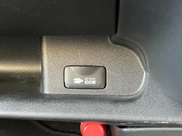 ハイエースワゴン ＧＬ　両側パワスラ・デジタルインナーミラー・パノラミックビュー・リラックスキャプテンシート・Ｂｌｕｅｔｏｏｔｈ・ドラレコ前後カメラ・ＥＴＣ・プリクラッシュセンサー・レーンディパーチャーアラート（20枚目）
