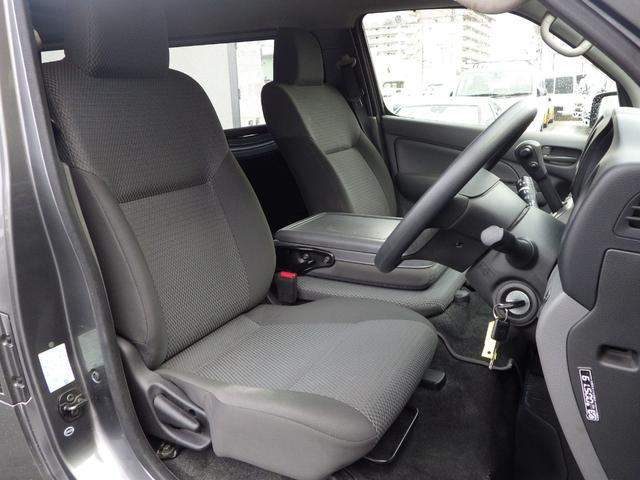 ＮＶ３５０キャラバンバン ロングＤＸ・６人乗り・積載１．２ｔ・４ナンバー・エマブレ　ワンオーナー・純正オーディオ・ＥＴＣ・両側スライドドア・横滑り防止装置・キーレス・電格ミラー・ウィンカーミラー・エアバッグ・ＡＢＳ・ドアバイザー・フロアマット・ＡＴ・６人乗り・積載量１２００ｋｇ（16枚目）