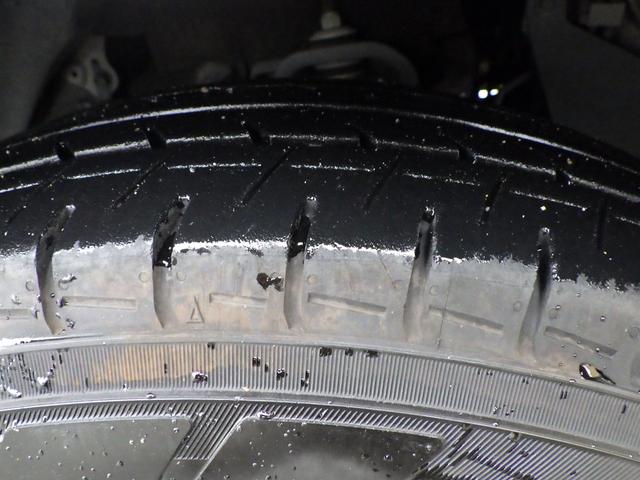 ＮＶ３５０キャラバンバン ロングＤＸ・６人乗り・積載１．２ｔ・４ナンバー・エマブレ　ワンオーナー・純正オーディオ・ＥＴＣ・両側スライドドア・横滑り防止装置・キーレス・電格ミラー・ウィンカーミラー・エアバッグ・ＡＢＳ・ドアバイザー・フロアマット・ＡＴ・６人乗り・積載量１２００ｋｇ（26枚目）