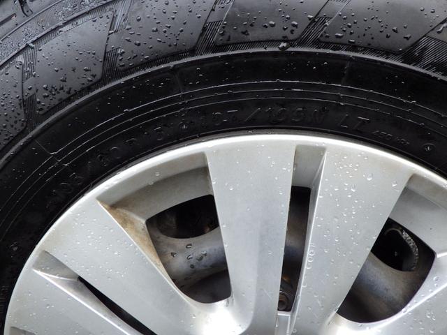 ＮＶ３５０キャラバンバン ロングＤＸ・６人乗り・積載１．２ｔ・４ナンバー・エマブレ　ワンオーナー・純正オーディオ・ＥＴＣ・両側スライドドア・横滑り防止装置・キーレス・電格ミラー・ウィンカーミラー・エアバッグ・ＡＢＳ・ドアバイザー・フロアマット・ＡＴ・６人乗り・積載量１２００ｋｇ（27枚目）