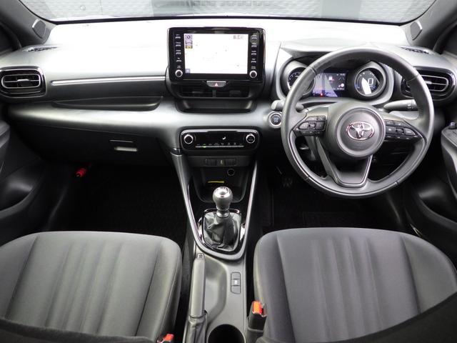 ヤリス Ｇ　６速マニュアル・１６インチアルミ・純正ナビ・バックカメラ　６速マニュアル・１６インチアルミ・ディスプレイオーディオ・純正ナビ・バックカメラ・レーダークルーズコントロール・オートマチックハイビーム・ブルートゥース・ステアリングリモコン・ＵＳＢポート（6枚目）