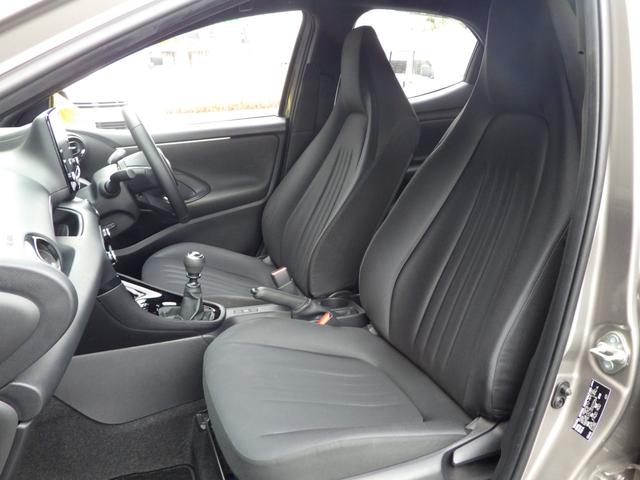 ヤリス Ｇ　６速マニュアル・１６インチアルミ・純正ナビ・バックカメラ　６速マニュアル・１６インチアルミ・ディスプレイオーディオ・純正ナビ・バックカメラ・レーダークルーズコントロール・オートマチックハイビーム・ブルートゥース・ステアリングリモコン・ＵＳＢポート（23枚目）