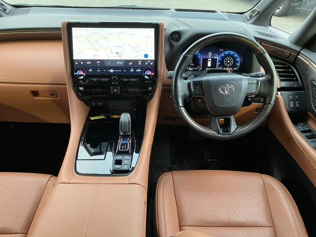 ヴェルファイアハイブリッド エグゼクティブラウンジ・ＪＢＬ・リアエンター・ムーンルーフ　ＪＢＬプレミアムサウンド　１４インチナビＴＶ　１４インチリアエンター　左右独立ムーンルーフ　ブラウン本革シート　エグゼクティブラウンジシート　セーフティセンス　ユニバーサルステップ（6枚目）