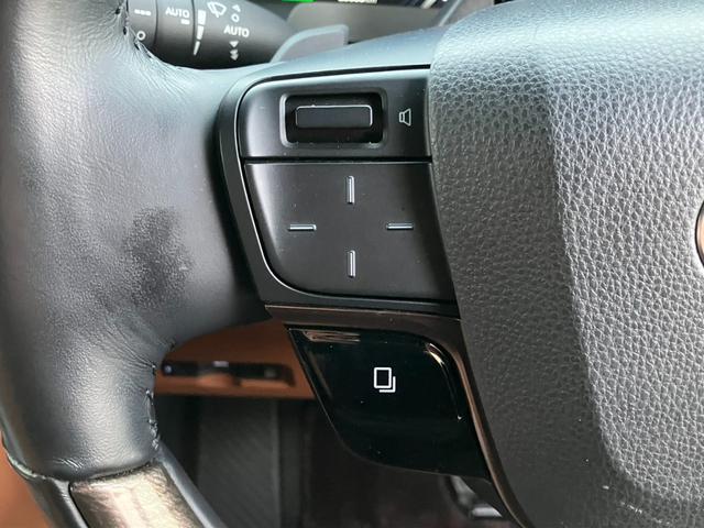 ヴェルファイアハイブリッド エグゼクティブラウンジ・ＪＢＬ・リアエンター・ムーンルーフ　ＪＢＬプレミアムサウンド　１４インチナビＴＶ　１４インチリアエンター　左右独立ムーンルーフ　ブラウン本革シート　エグゼクティブラウンジシート　セーフティセンス　ユニバーサルステップ（16枚目）