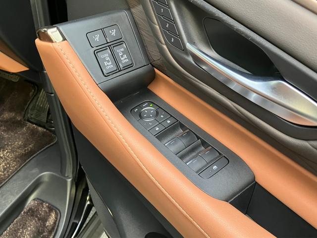 ヴェルファイアハイブリッド エグゼクティブラウンジ・ＪＢＬ・リアエンター・ムーンルーフ　ＪＢＬプレミアムサウンド　１４インチナビＴＶ　１４インチリアエンター　左右独立ムーンルーフ　ブラウン本革シート　エグゼクティブラウンジシート　セーフティセンス　ユニバーサルステップ（20枚目）