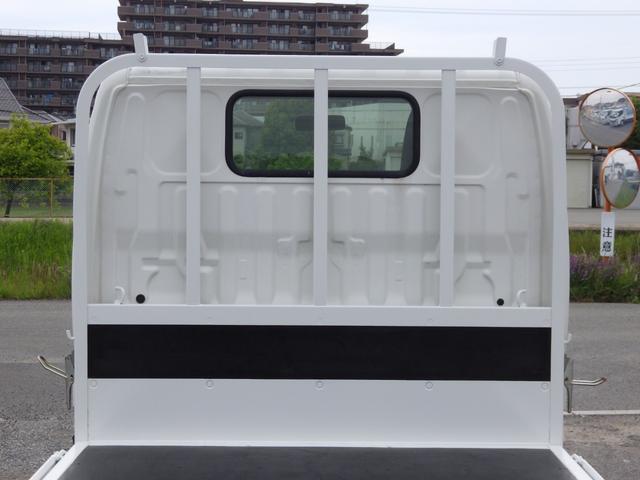 トヨエース 平ボディ　１．４５トン　１０尺　標準　低床　ＭＴ　軽油　荷台内寸　３１０×１６０×３８　車両外寸　４６９×１６９×１９８　車両総重量３．５ｔ未満　新普通免許証　４ナンバー　エンジン型式　１ＫＤ　３０００ｃｃ　保証付　小型　トラック（17枚目）