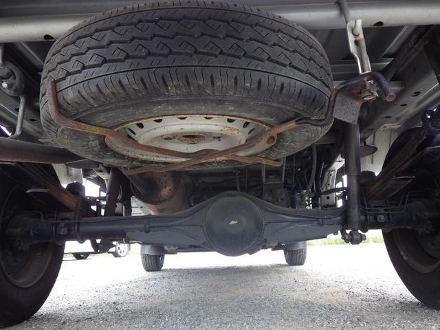 タウンエーストラック 平ボディ　０．８ｔ　ＭＴ　ガソリン　０．８トン　普通免許　荷台内寸　２５０×１６０×３６　車両外寸　４２７×１６７×１８９　車両総重量３．５ｔ未満　新普通免許証　４ナンバー　エンジン型式　３ＳＺ　１５００ＣＣ　保証付　小型　トラック（34枚目）