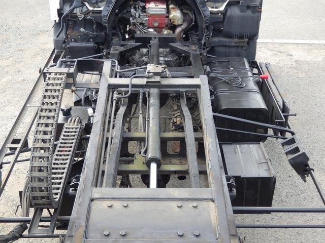 ダイナトラック 積載車　２．９５トン　ＭＴ　ディーゼル　セーフティーローダー　荷台内寸　５６６×２０５×１０　車両外寸　７６０×２１９×２２３　車両総重量７．５ｔ未満　準中型免許証　１ナンバー　エンジン型式　Ｎ０４Ｃ　４０００ＣＣ　保証付　小型　トラック（25枚目）