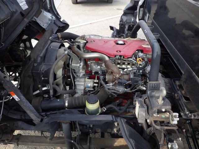 ダイナトラック 積載車　２．９５トン　ＭＴ　ディーゼル　セーフティーローダー　荷台内寸　５６６×２０５×１０　車両外寸　７６０×２１９×２２３　車両総重量７．５ｔ未満　準中型免許証　１ナンバー　エンジン型式　Ｎ０４Ｃ　４０００ＣＣ　保証付　小型　トラック（46枚目）