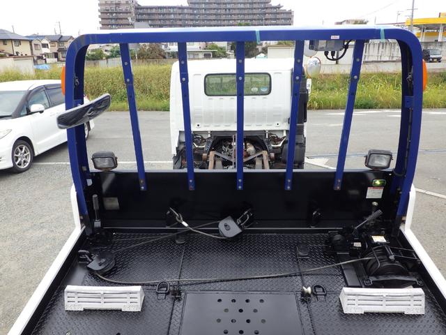 トヨエース セーフティーローダー　積載２．７ｔ　ＭＴ　ディーゼル　荷台内寸５６０×２０６×８　車両外寸７６５×２１８×２１９　車両総重量７．５ｔ未満　準中型免許証　１ナンバー　エンジン型式Ｎ０４Ｃ　４０００ＣＣ　保証付　小型　トラック（19枚目）