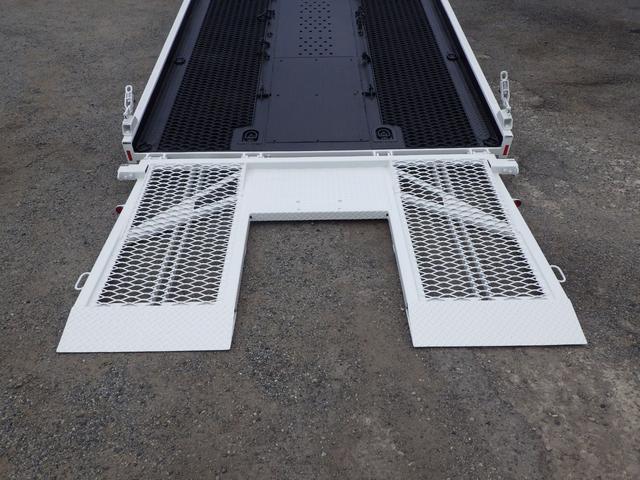 トヨエース セーフティーローダー　積載２．７ｔ　ＭＴ　ディーゼル　荷台内寸５６０×２０６×８　車両外寸７６５×２１８×２１９　車両総重量７．５ｔ未満　準中型免許証　１ナンバー　エンジン型式Ｎ０４Ｃ　４０００ＣＣ　保証付　小型　トラック（25枚目）