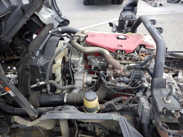 トヨエース セーフティーローダー　積載２．７ｔ　ＭＴ　ディーゼル　荷台内寸５６０×２０６×８　車両外寸７６５×２１８×２１９　車両総重量７．５ｔ未満　準中型免許証　１ナンバー　エンジン型式Ｎ０４Ｃ　４０００ＣＣ　保証付　小型　トラック（48枚目）