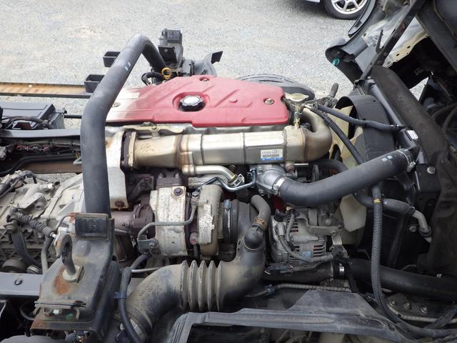 トヨエース セーフティーローダー　積載２．７ｔ　ＭＴ　ディーゼル　荷台内寸５６０×２０６×８　車両外寸７６５×２１８×２１９　車両総重量７．５ｔ未満　準中型免許証　１ナンバー　エンジン型式Ｎ０４Ｃ　４０００ＣＣ　保証付　小型　トラック（49枚目）