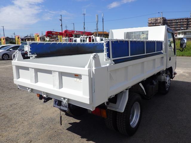 エルフトラック ダンプ　積載３ｔ　高床　ＭＴ　ディーゼル　荷台内寸３０４×１５９×３７　車両外寸４６９×１７０×１９８　車両総重量７．５ｔ未満　準中型免許　４ナンバー　エンジン型式　４ＪＪ１　３０００ｃｃ　保証付　小型　トラック（23枚目）