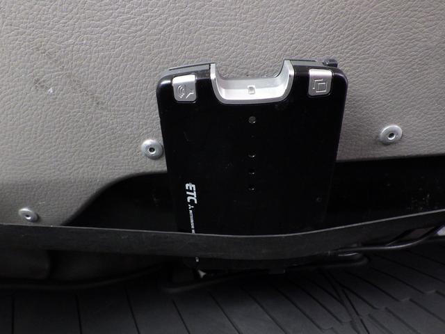ダイナトラック 平ボディ　積載１．４５ｔ　１０尺　低床　ＭＴ　ディーゼル　荷台内寸３１０×１６０×３８　車両外寸４６９×１６９×１９９　車両総重量３．５ｔ未満　新普通免許証　４ナンバー　エンジン型式１ＫＤ　３０００ＣＣ　保証付　小型　トラック　荷台地上高約７５　荷台床鉄板張（16枚目）