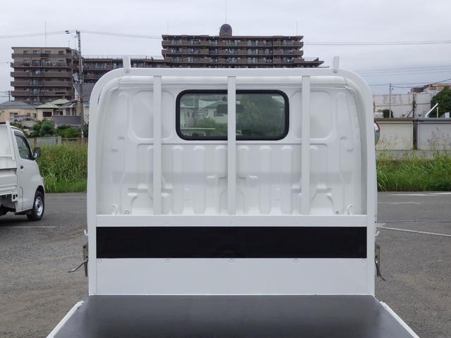 ダイナトラック 平ボディ　積載１．４５ｔ　１０尺　低床　ＭＴ　ディーゼル　荷台内寸３１０×１６０×３８　車両外寸４６９×１６９×１９９　車両総重量３．５ｔ未満　新普通免許証　４ナンバー　エンジン型式１ＫＤ　３０００ＣＣ　保証付　小型　トラック　荷台地上高約７５　荷台床鉄板張（22枚目）