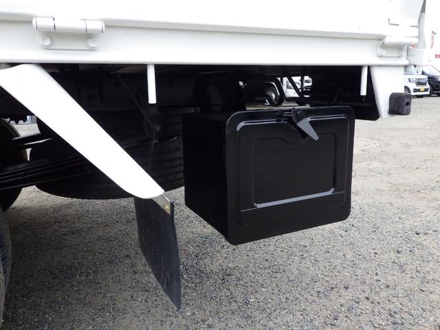 ダイナトラック 平ボディ　積載１．４５ｔ　１０尺　低床　ＭＴ　ディーゼル　荷台内寸３１０×１６０×３８　車両外寸４６９×１６９×１９９　車両総重量３．５ｔ未満　新普通免許証　４ナンバー　エンジン型式１ＫＤ　３０００ＣＣ　保証付　小型　トラック　荷台地上高約７５　荷台床鉄板張（41枚目）