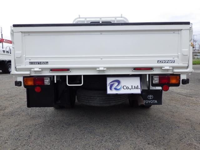 ダイナトラック 平ボディ　積載１．４５ｔ　１０尺　低床　ＭＴ　ディーゼル　荷台内寸３１０×１６０×３８　車両外寸４６９×１６９×１９９　車両総重量３．５ｔ未満　新普通免許証　４ナンバー　エンジン型式１ＫＤ　３０００ＣＣ　保証付　小型　トラック　荷台地上高約７５　荷台床鉄板張（42枚目）