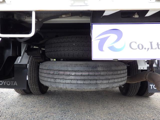 ダイナトラック 平ボディ　積載１．４５ｔ　１０尺　低床　ＭＴ　ディーゼル　荷台内寸３１０×１６０×３８　車両外寸４６９×１６９×１９９　車両総重量３．５ｔ未満　新普通免許証　４ナンバー　エンジン型式１ＫＤ　３０００ＣＣ　保証付　小型　トラック　荷台地上高約７５　荷台床鉄板張（43枚目）
