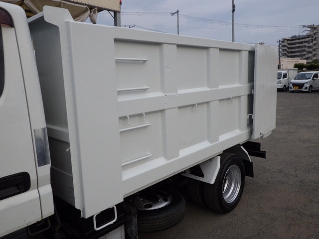 キャンター 深ダンプ　積載２ｔ　全低床　ＭＴ　ディーゼル　荷台内寸３０４×１５９×１１１　車両外寸４６９×１６９×１９８　車両総重量７．５ｔ未満　準中型免許証　４ナンバー　エンジン型式４Ｐ１０　３０００ＣＣ　保証付　小型　トラック（20枚目）