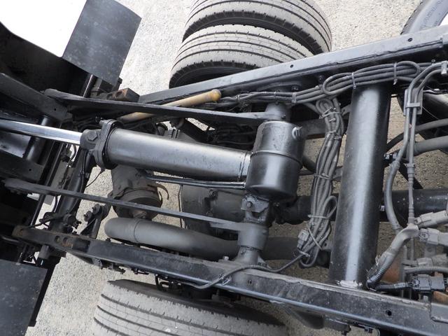 キャンター 深ダンプ　積載２ｔ　全低床　ＭＴ　ディーゼル　荷台内寸３０４×１５９×１１１　車両外寸４６９×１６９×１９８　車両総重量７．５ｔ未満　準中型免許証　４ナンバー　エンジン型式４Ｐ１０　３０００ＣＣ　保証付　小型　トラック（22枚目）