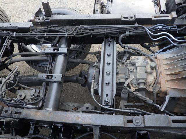 キャンター 深ダンプ　積載２ｔ　全低床　ＭＴ　ディーゼル　荷台内寸３０４×１５９×１１１　車両外寸４６９×１６９×１９８　車両総重量７．５ｔ未満　準中型免許証　４ナンバー　エンジン型式４Ｐ１０　３０００ＣＣ　保証付　小型　トラック（23枚目）