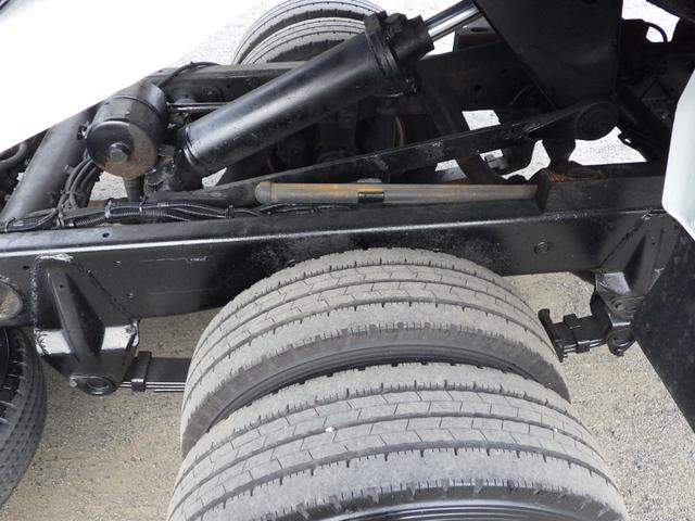 キャンター 深ダンプ　積載２ｔ　全低床　ＭＴ　ディーゼル　荷台内寸３０４×１５９×１１１　車両外寸４６９×１６９×１９８　車両総重量７．５ｔ未満　準中型免許証　４ナンバー　エンジン型式４Ｐ１０　３０００ＣＣ　保証付　小型　トラック（28枚目）