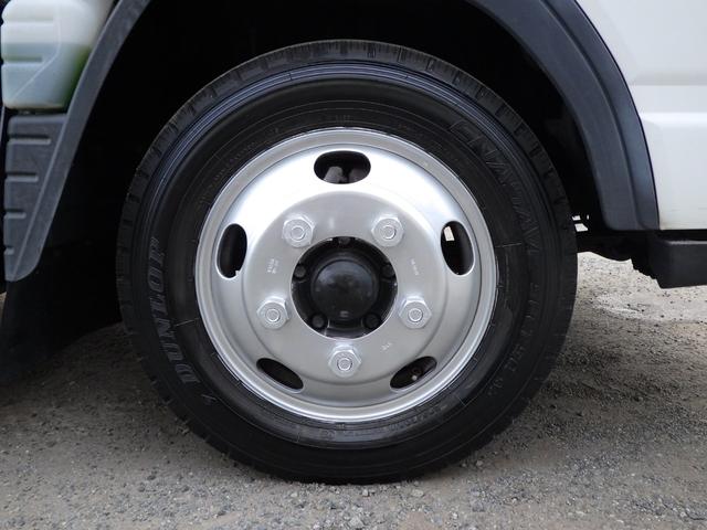 キャンター 深ダンプ　積載２ｔ　全低床　ＭＴ　ディーゼル　荷台内寸３０４×１５９×１１１　車両外寸４６９×１６９×１９８　車両総重量７．５ｔ未満　準中型免許証　４ナンバー　エンジン型式４Ｐ１０　３０００ＣＣ　保証付　小型　トラック（33枚目）