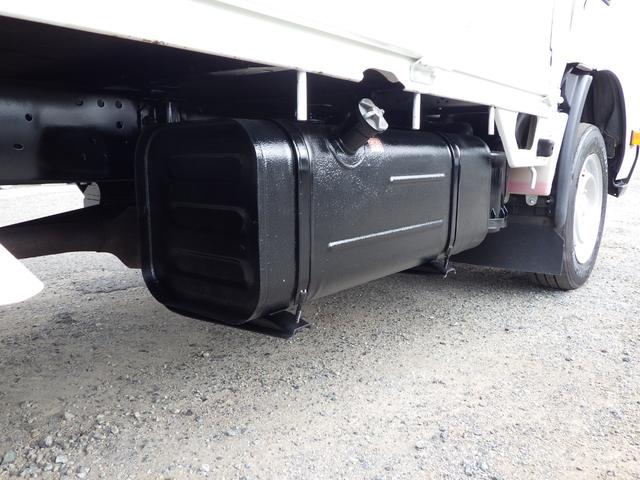 トヨエース 平ボディ　積載１．４５ｔ　１０尺　低床　ＭＴ　ディーゼル　荷台内寸３１０×１６０×３７　車両外寸４６９×１６９×１９８　車両総重量３．５ｔ未満　荷台地上高７３　普通免許　４ナンバー　エンジン型式　１ＫＤ　１４５０ｃｃ　保証付　小型　トラック（35枚目）