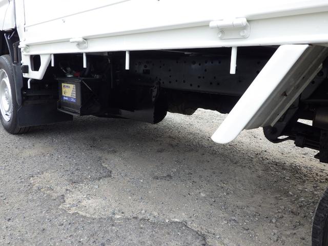 トヨエース 平ボディ　積載１．４５ｔ　１０尺　低床　ＭＴ　ディーゼル　荷台内寸３１０×１６０×３７　車両外寸４６９×１６９×１９８　車両総重量３．５ｔ未満　荷台地上高７３　普通免許　４ナンバー　エンジン型式　１ＫＤ　１４５０ｃｃ　保証付　小型　トラック（40枚目）