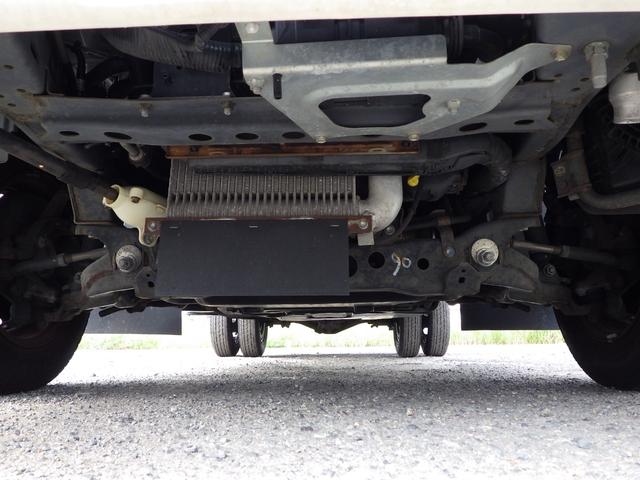 トヨエース 平ボディ　積載１．４５ｔ　１０尺　低床　ＭＴ　ディーゼル　荷台内寸３１０×１６０×３７　車両外寸４６９×１６９×１９８　車両総重量３．５ｔ未満　荷台地上高７３　普通免許　４ナンバー　エンジン型式　１ＫＤ　１４５０ｃｃ　保証付　小型　トラック（45枚目）