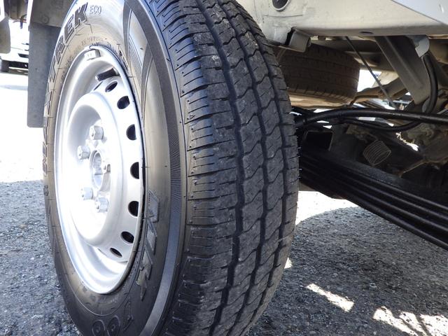 ライトエーストラック 平ボディ　Ｘエディション　積載０．８ｔ　ＭＴ　ガソリン　荷台内寸２５０×１６０×３６　車両外寸４２７×１６７×１８９　車両総重量３．５ｔ未満　新普通免許　４ナンバー　エンジン型式　３ＳＺ　１５００ｃｃ　保証付　小型　トラック（29枚目）