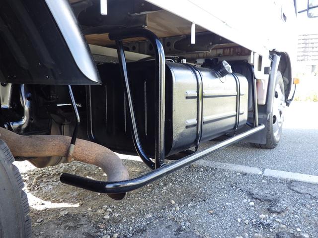 ダイナトラック 平ボディ　積載３ｔ　１０尺　標準　全低床　ＭＴ　ディーゼル　荷台内寸４６９×１６９×１９８　車両外寸３１０×１６０×３８　車両総重量７．５ｔ未満　準中型免許　４ナンバー　エンジン型式Ｎ０４Ｃ　４０００ｃｃ　保証付　小型　トラック（34枚目）