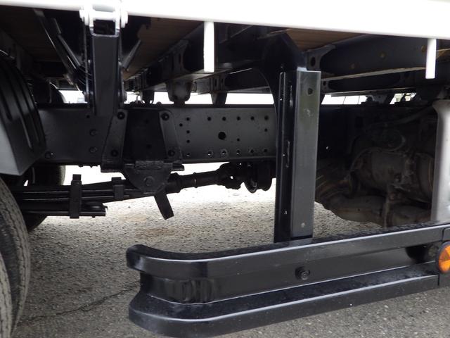 デュトロ 平ボディ　積載２ｔ　ワイド　ロング　ＭＴ　ディーゼル　荷台内寸４３４×２０６×３８　車両外寸６１９×２１８×２２３　車両総重量５．０ｔ未満　準中型免許証　１ナンバー　エンジン型式Ｎ０４Ｃ　４０００ＣＣ　保証付　小型　トラック（36枚目）