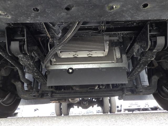 デュトロ 平ボディ　積載２ｔ　ワイド　ロング　ＭＴ　ディーゼル　荷台内寸４３４×２０６×３８　車両外寸６１９×２１８×２２３　車両総重量５．０ｔ未満　準中型免許証　１ナンバー　エンジン型式Ｎ０４Ｃ　４０００ＣＣ　保証付　小型　トラック（46枚目）