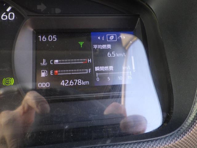 デュトロ 平ボディ　積載２ｔ　ワイド　ロング　ＭＴ　ディーゼル　荷台内寸４３４×２０７×３７　車両外寸６１９×２１９×２２３　車両総重量５．０ｔ未満　準中型免許　１ナンバー　エンジン型式Ｎ０４Ｃ　４０００ｃｃ　保証付　小型　トラック（22枚目）