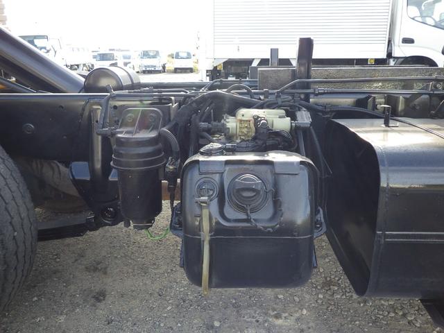 キャンター ダンプ　積載２ｔ　高床　ＭＴ　ディーゼル　荷台内寸３０５×１５９×３２　車両外寸４６９×１６９×１９９　車両総重量５．０ｔ未満　準中型免許証　４ナンバー　エンジン型式４Ｐ１０　３０００ＣＣ　保証付　小型　トラック（47枚目）