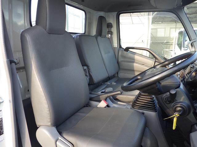 デュトロ 平ボディ 積載2t ワイド ロング MT ディーゼル 荷台内寸434×207×38 車両外寸619×219×223 車両総重量5.0t未満 準中型免許証 1ナンバー エンジン型式N04C 4000CC 保証付 小型 トラック(7枚目)