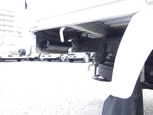 バネットトラック 平　ＤＸ　スーパーロー　積載０．８５ｔ　低床　ＭＴ　ガソリン　荷台内寸２４９×１６０×３８　車両外寸４３３×１６９×１８８　車両総重量３．５ｔ未満　新普通免許証　４ナンバー　エンジン型式Ｌ８　１８００ＣＣ　保証付　小型　トラック（35枚目）