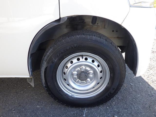 タウンエーストラック 平ボディ　ＤＸ　積載０．８ｔ　ＭＴ　ガソリン　荷台内寸２５０×１６０×３７　車両外寸４２７×１６７×１８９　車両総重量３．５ｔ未満　荷台地上高約７３　新普通免許証　４ナンバー　エンジン型式３ＳＺ　１５００ＣＣ　小型　トラック（26枚目）